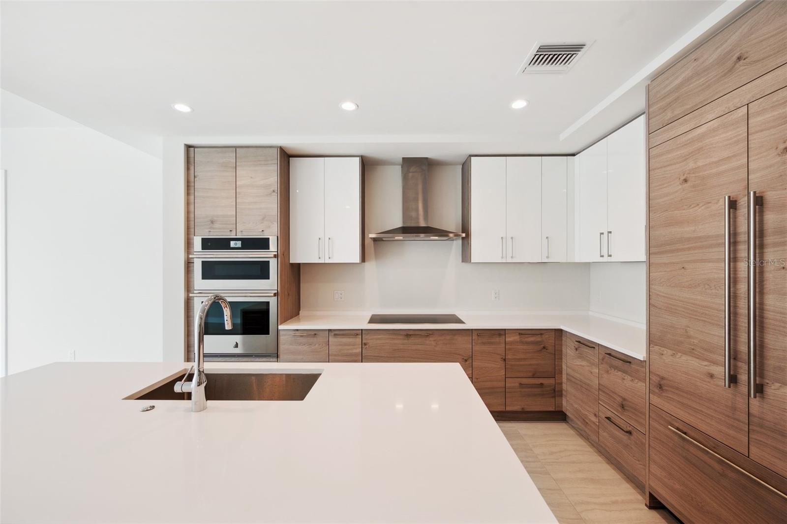 Image 15 of 63 For 301 1st Street S 1207