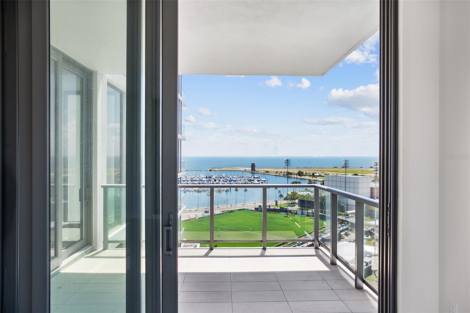 Image 17 of 63 For 301 1st Street S 1207