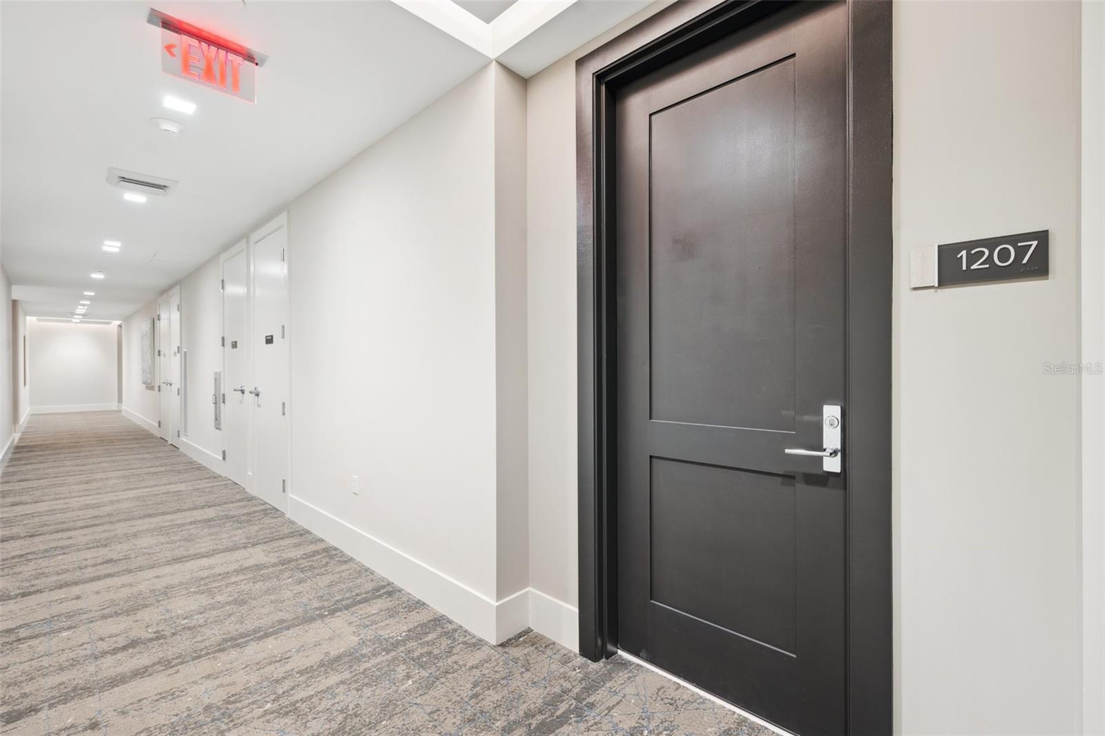 Image 3 of 63 For 301 1st Street S 1207