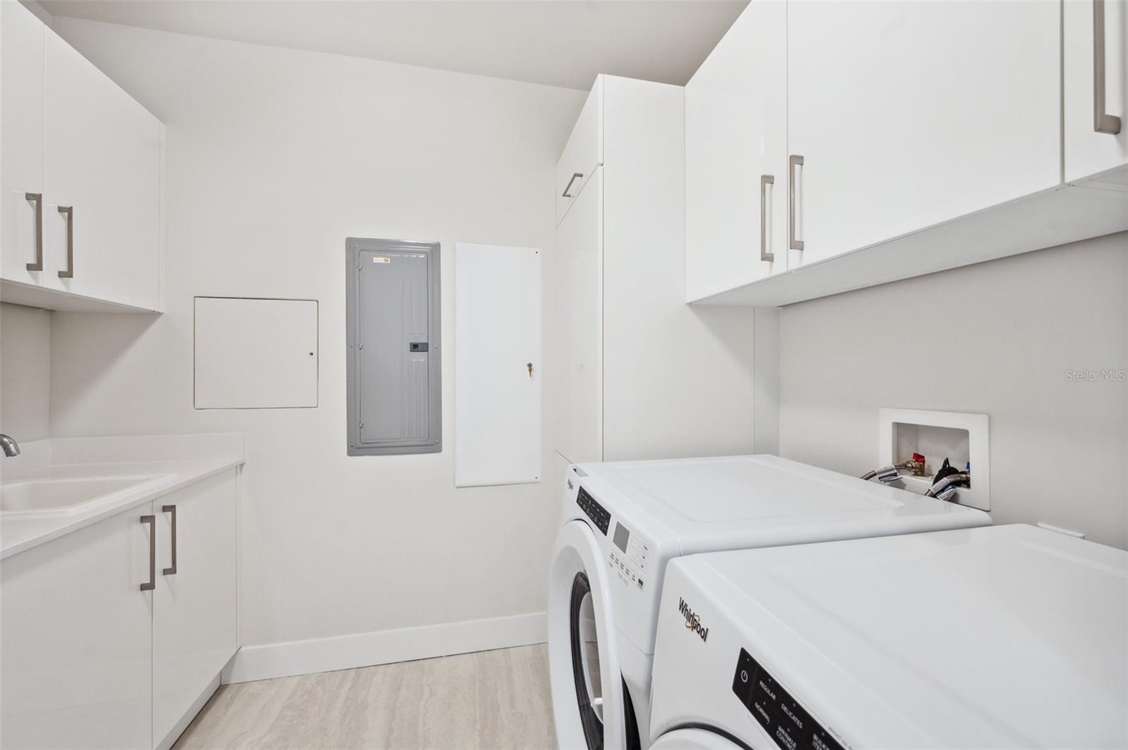 Image 37 of 63 For 301 1st Street S 1207