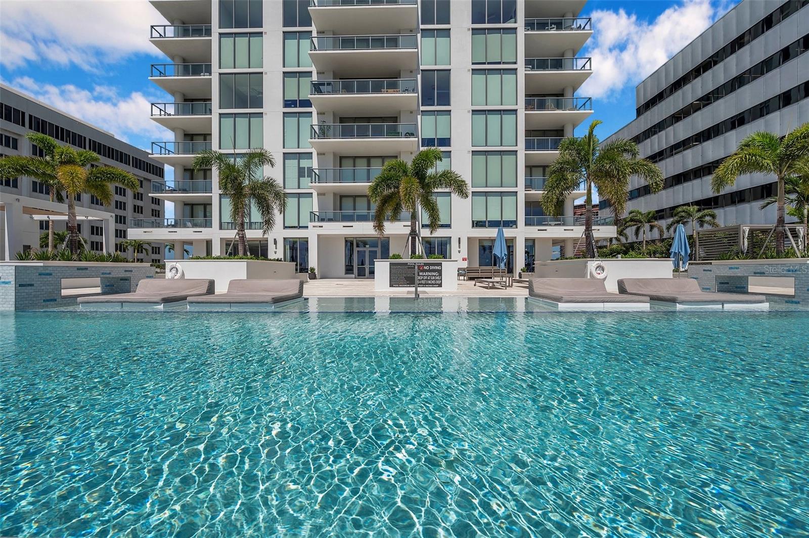 Image 48 of 63 For 301 1st Street S 1207