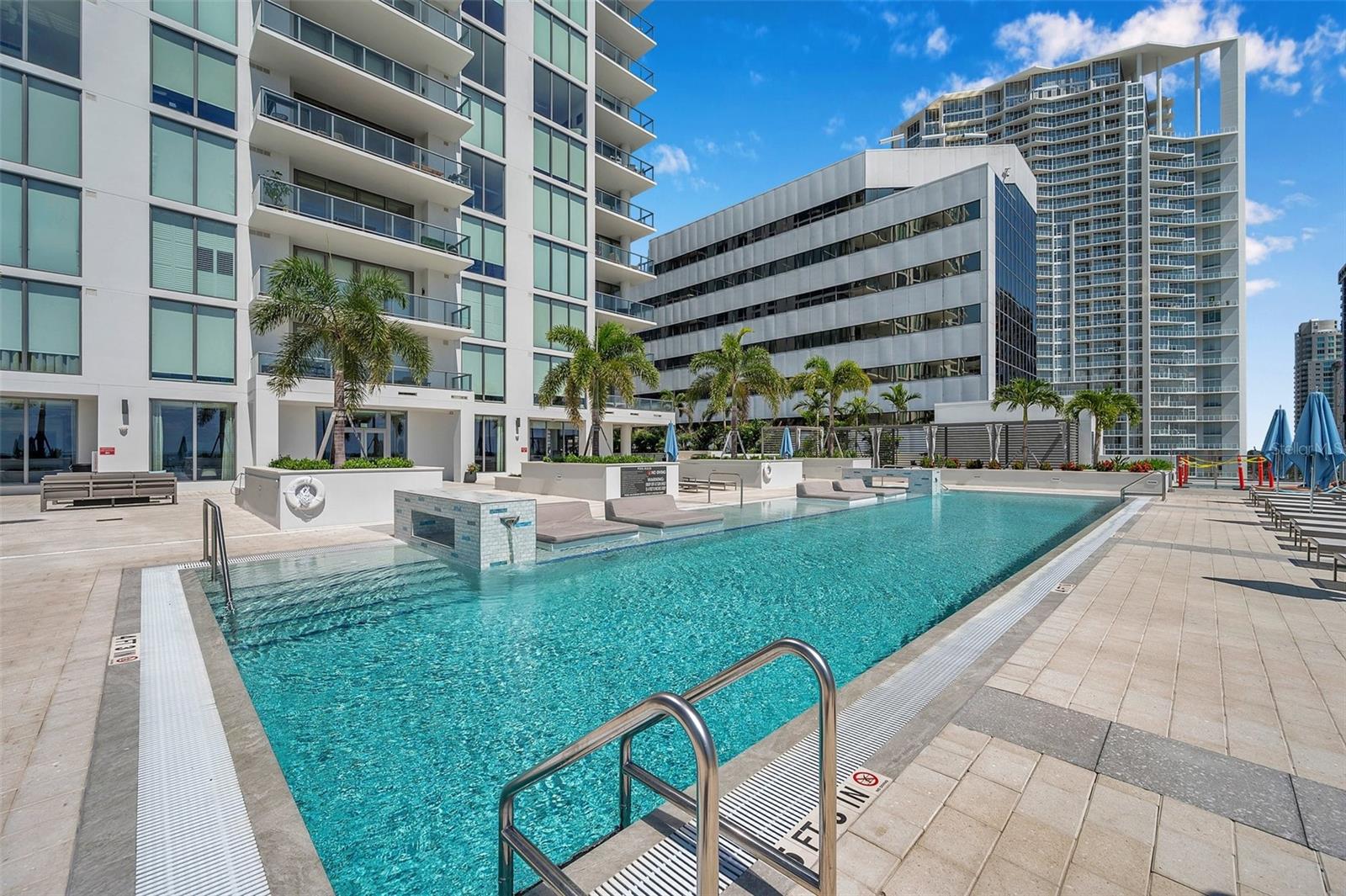 Image 51 of 63 For 301 1st Street S 1207