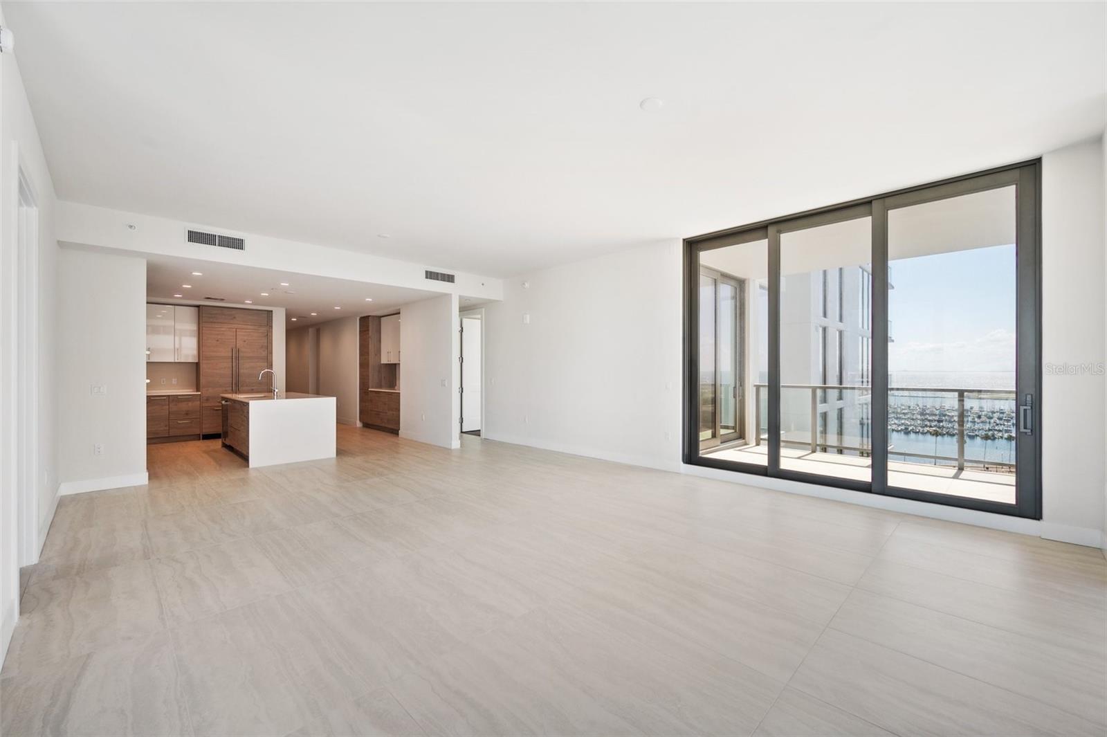 Image 7 of 63 For 301 1st Street S 1207