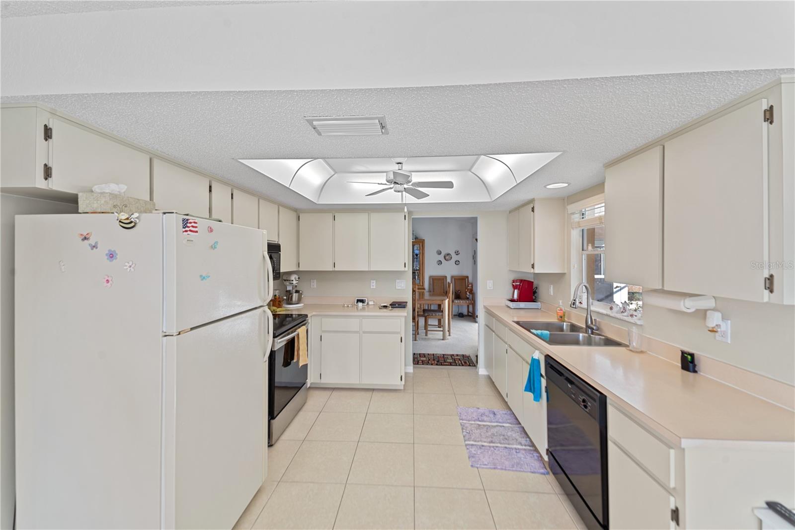 Image 11 of 64 For 9716 Pat Street