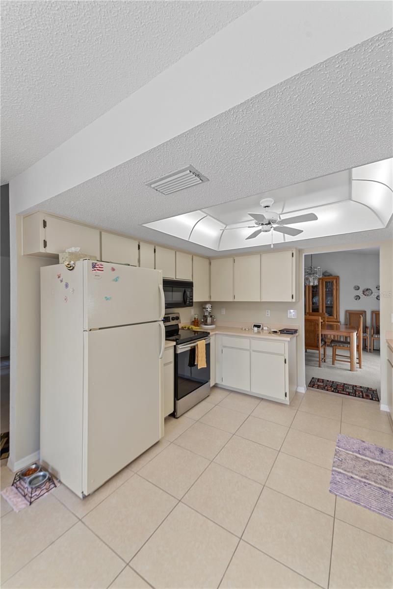 Image 13 of 64 For 9716 Pat Street