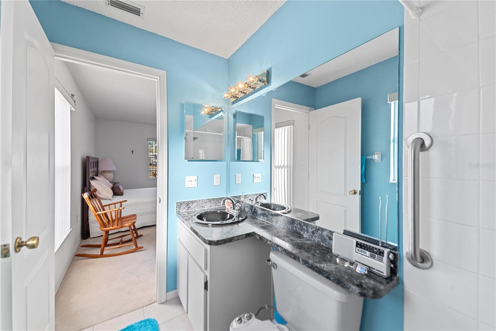 Image 23 of 64 For 9716 Pat Street