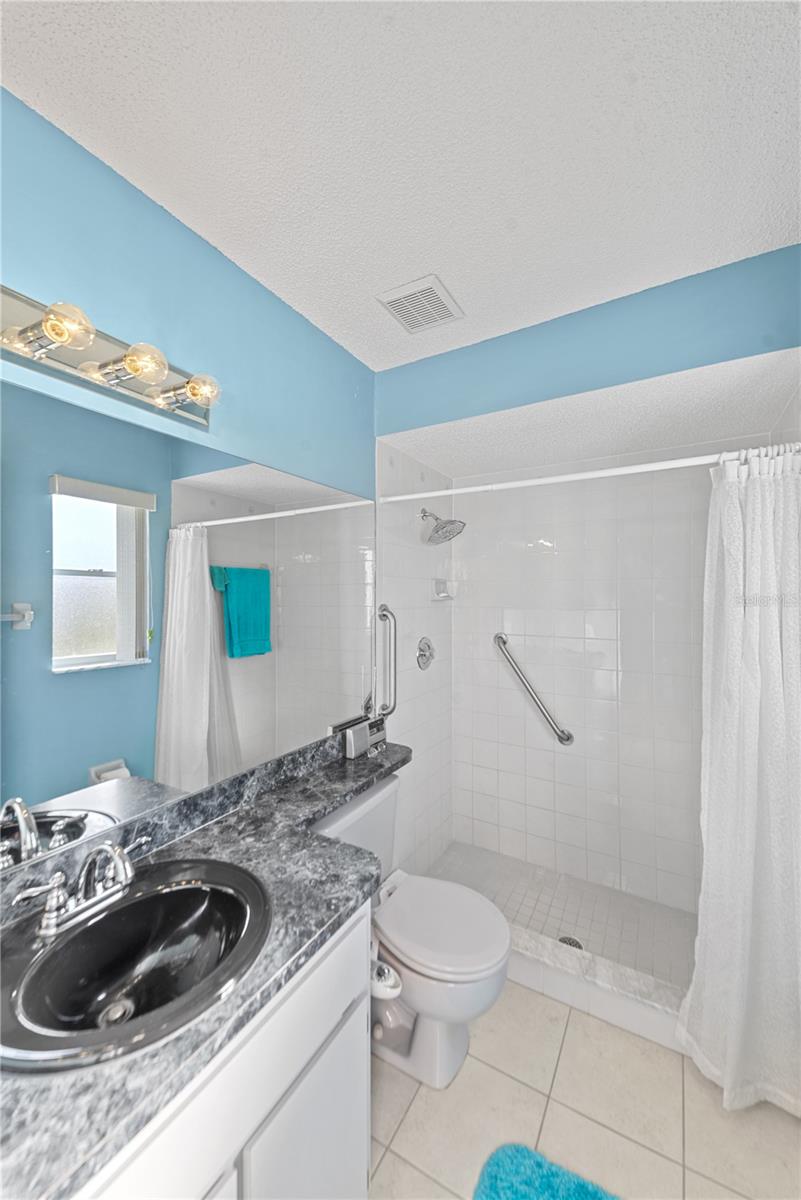 Image 25 of 64 For 9716 Pat Street