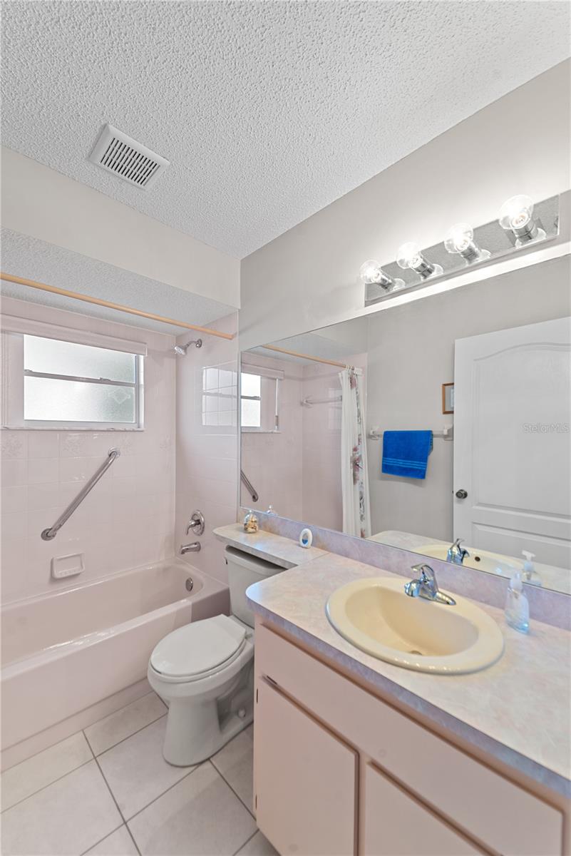 Image 30 of 64 For 9716 Pat Street