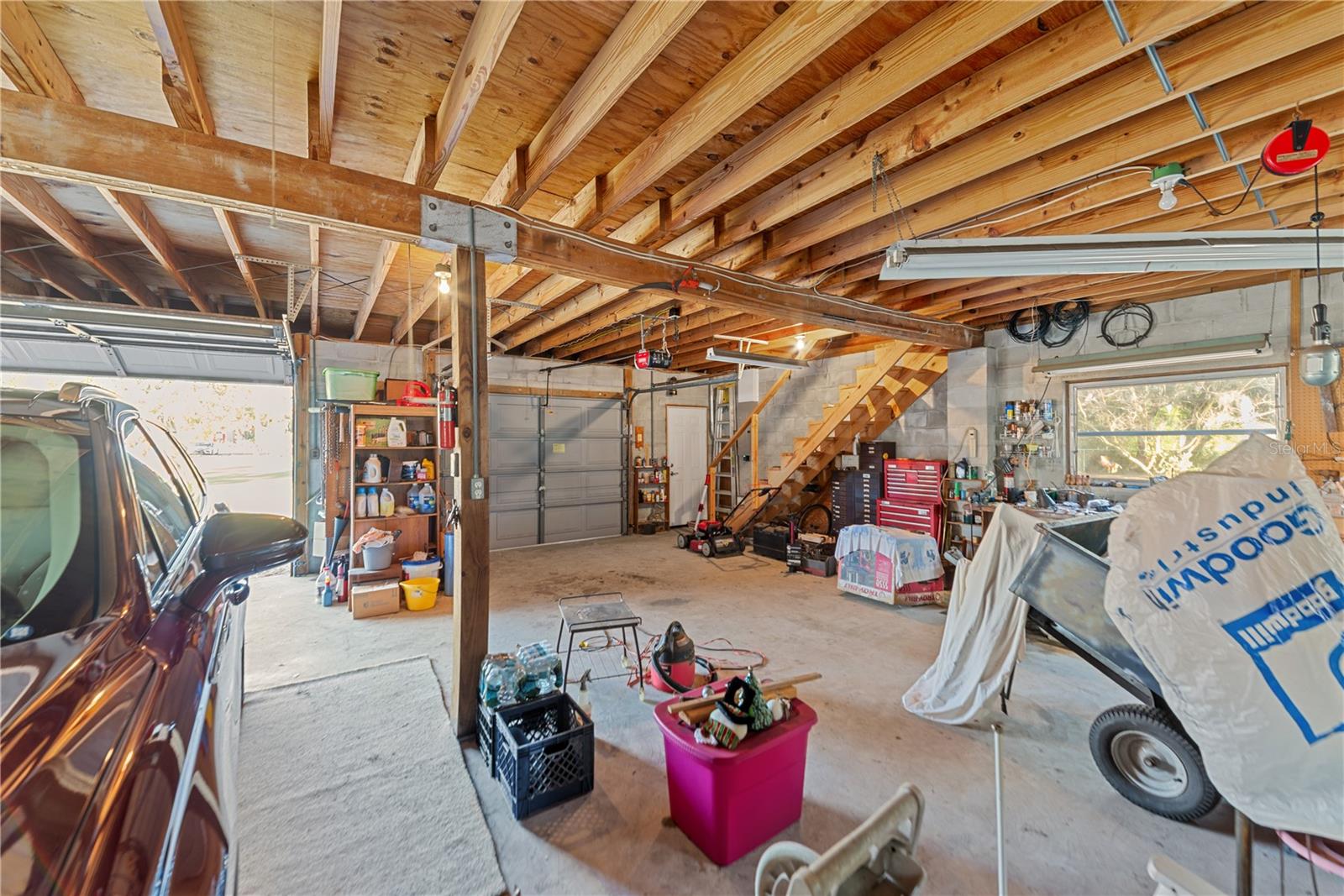 Image 47 of 64 For 9716 Pat Street