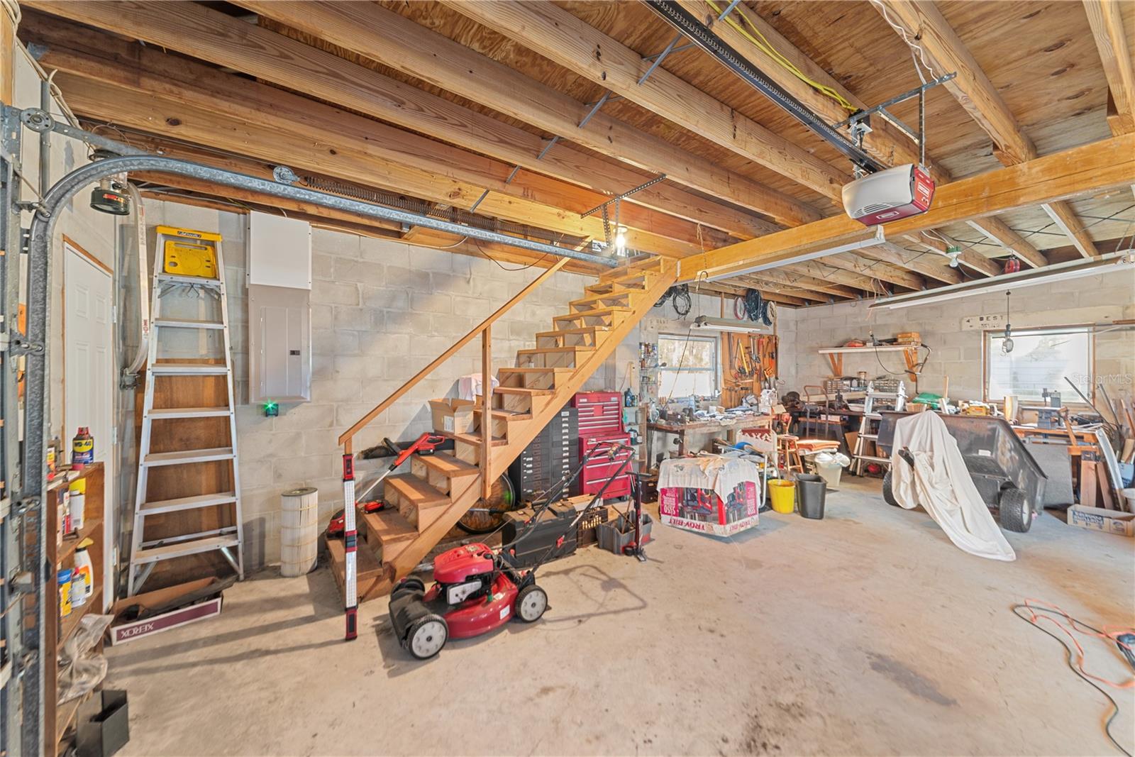 Image 48 of 64 For 9716 Pat Street