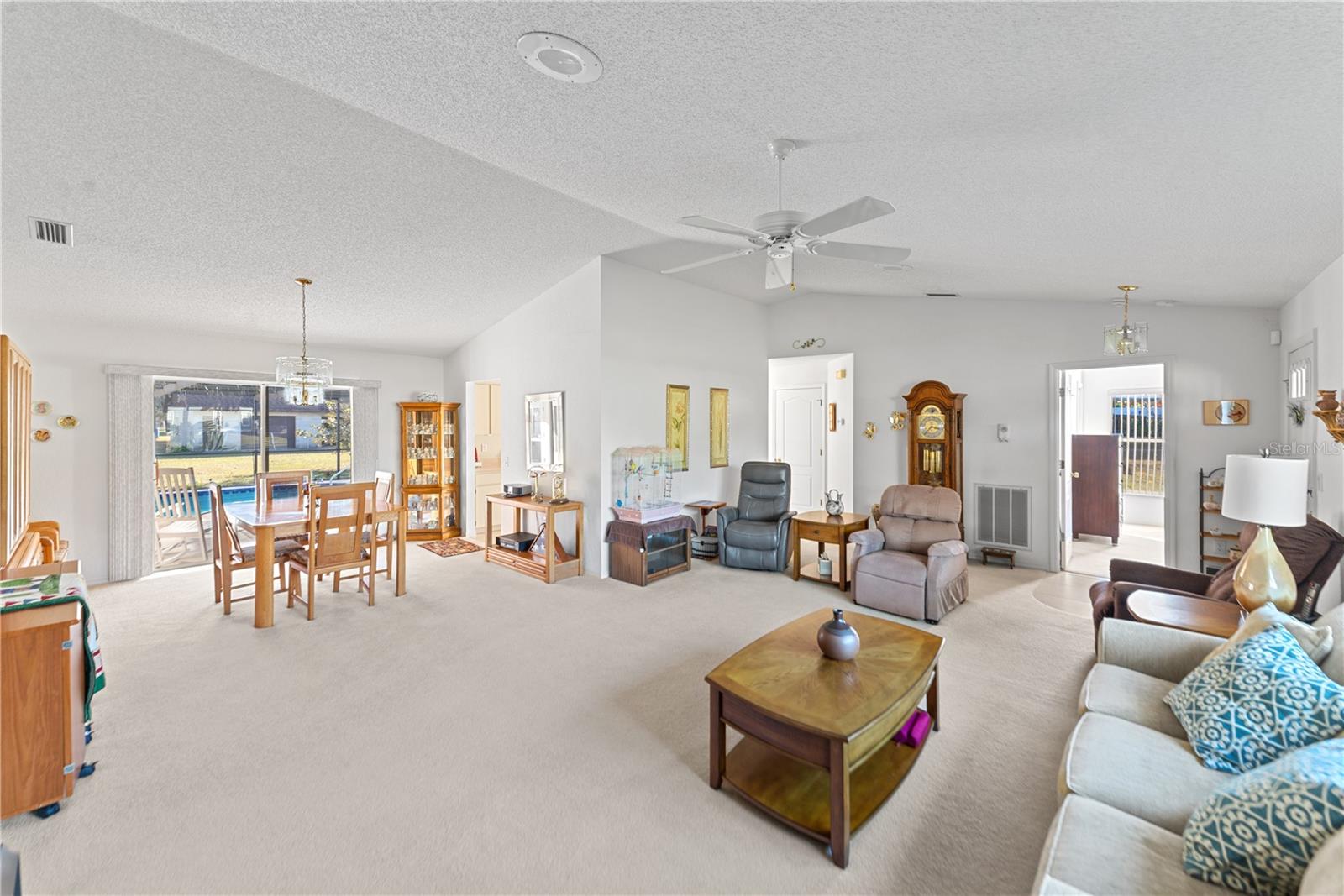 Image 7 of 64 For 9716 Pat Street