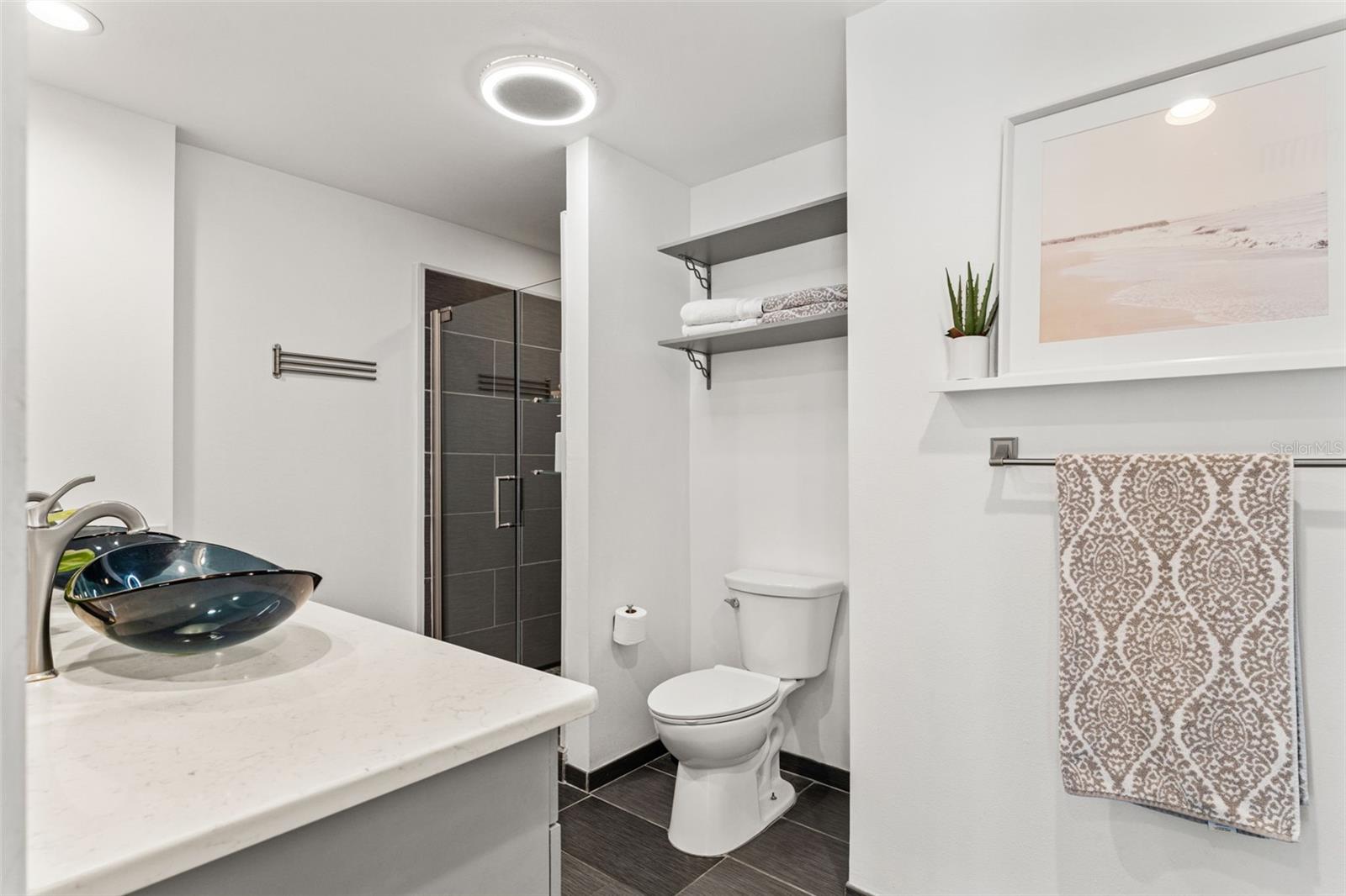 Image 19 of 48 For 1120 Kennedy Boulevard 413