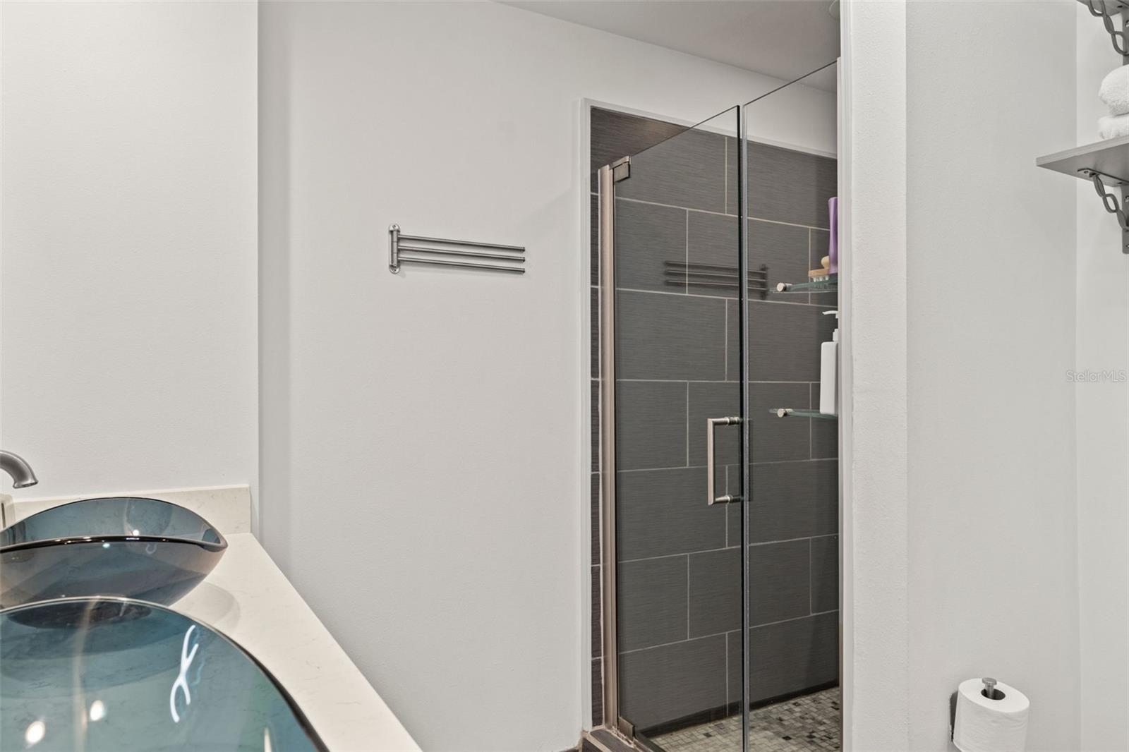 Image 21 of 48 For 1120 Kennedy Boulevard 413