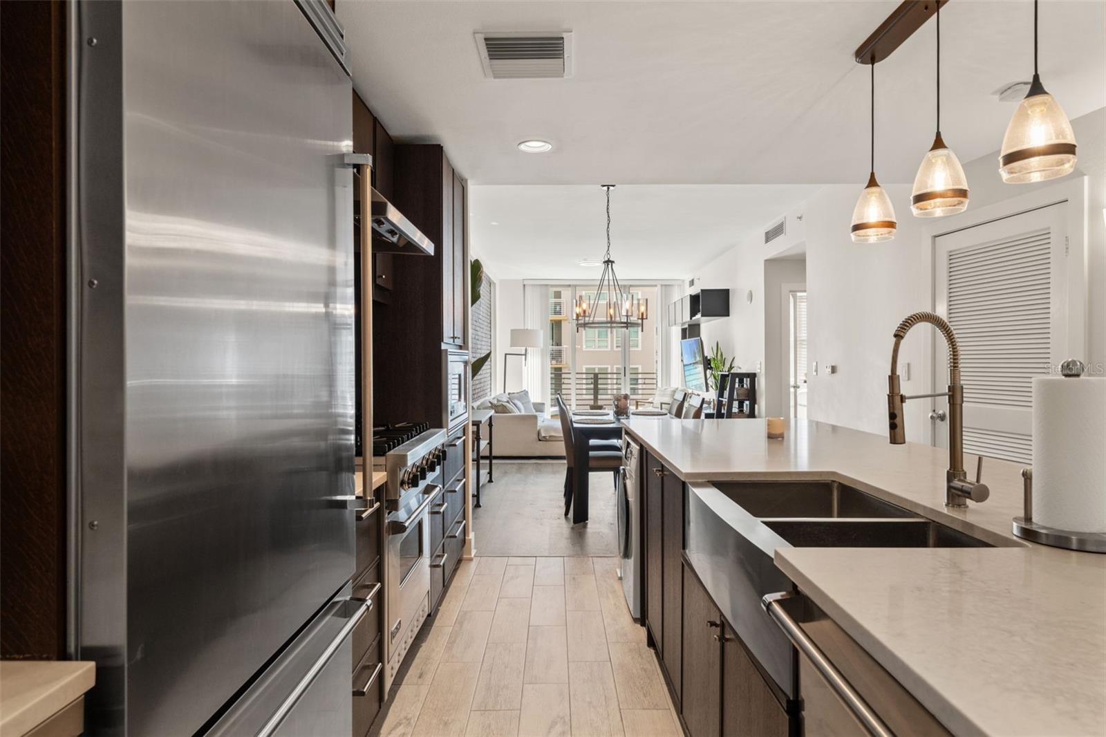 Image 3 of 48 For 1120 Kennedy Boulevard 413