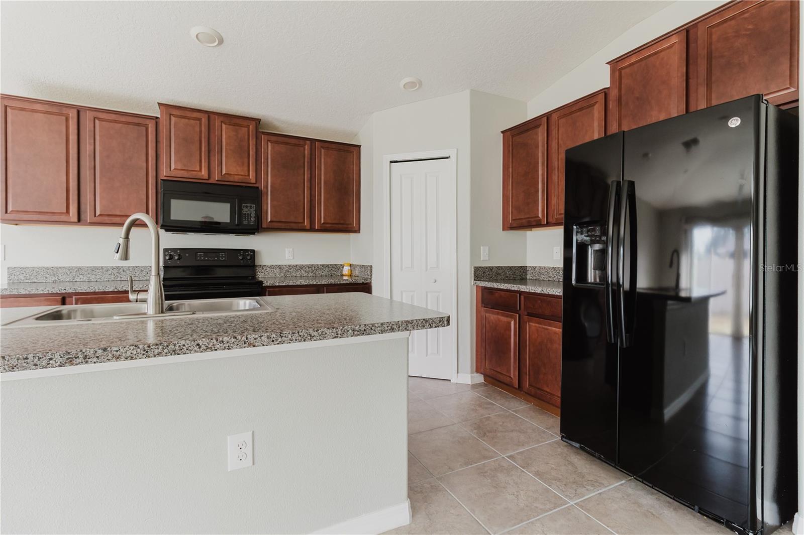 Image 10 of 78 For 304 Cascade Bend Drive