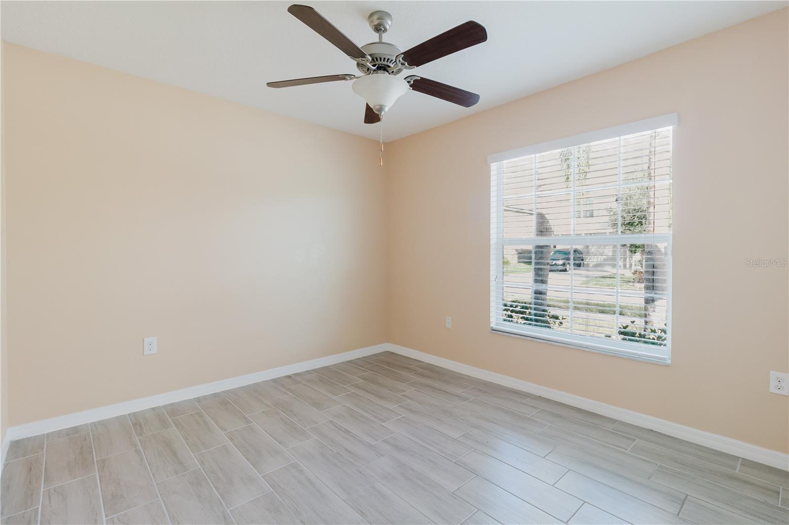 Image 54 of 78 For 304 Cascade Bend Drive