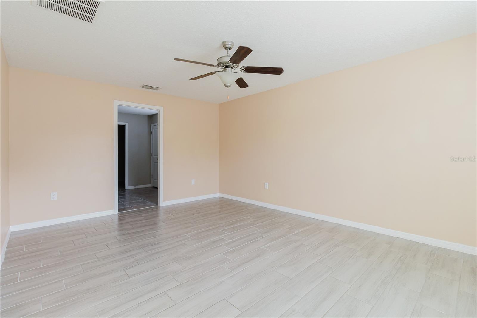 Image 56 of 78 For 304 Cascade Bend Drive