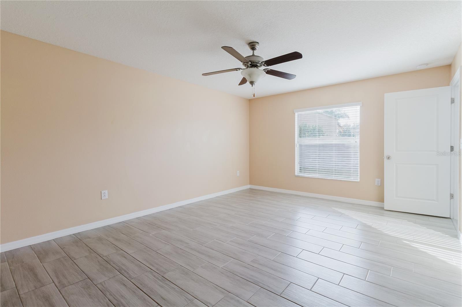 Image 57 of 78 For 304 Cascade Bend Drive