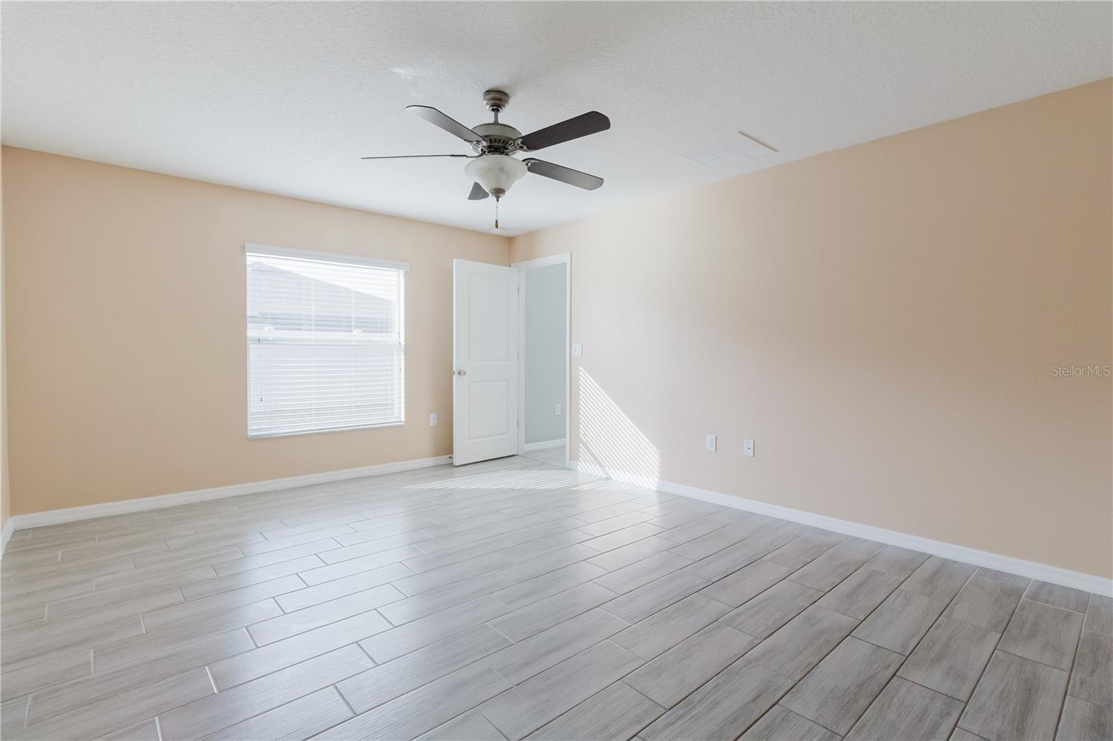 Image 58 of 78 For 304 Cascade Bend Drive