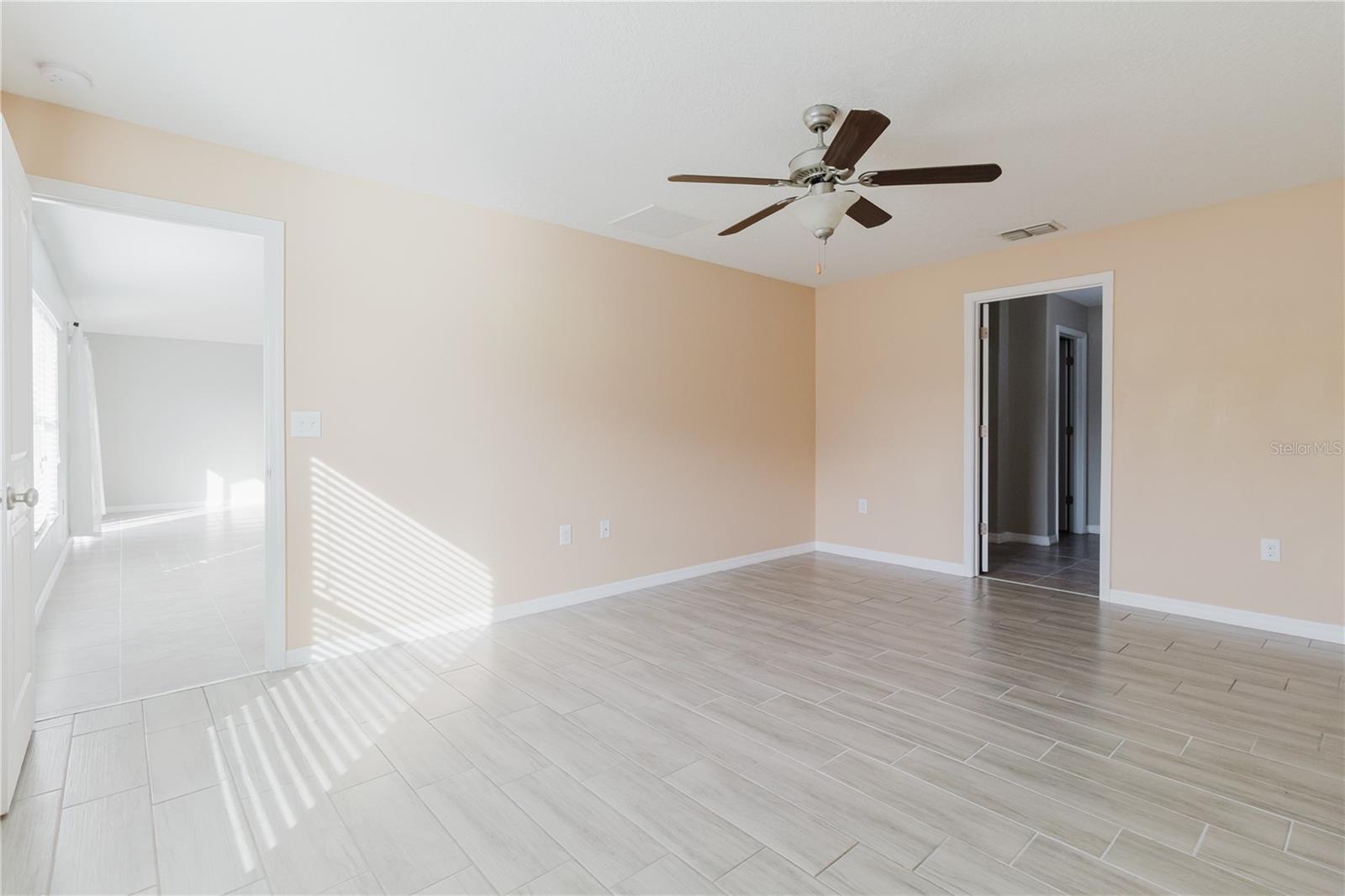 Image 66 of 78 For 304 Cascade Bend Drive