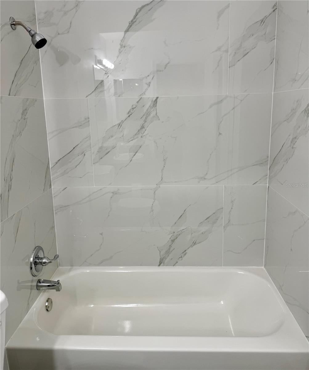 Image 12 of 82 For 18919 Duquesne Drive