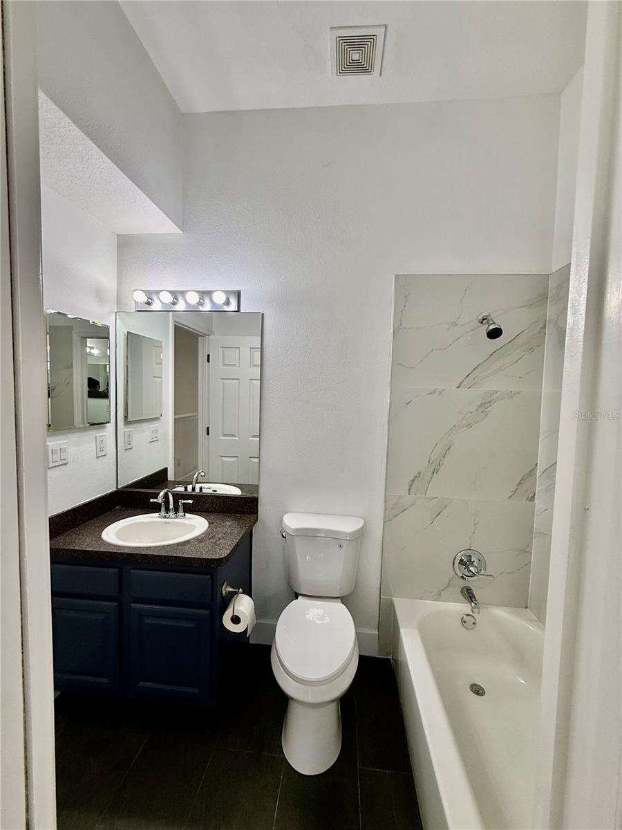 Image 19 of 82 For 18919 Duquesne Drive