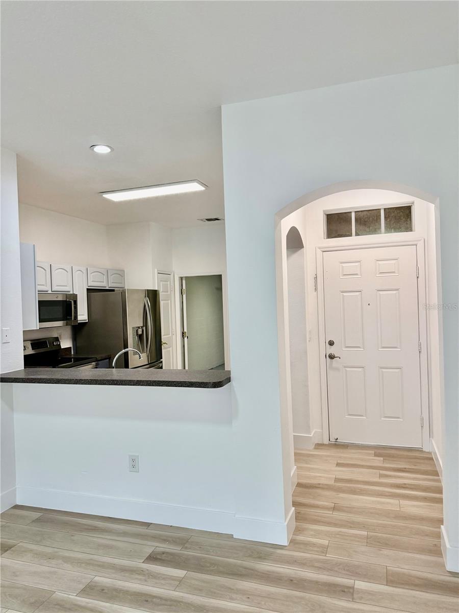 Image 31 of 82 For 18919 Duquesne Drive