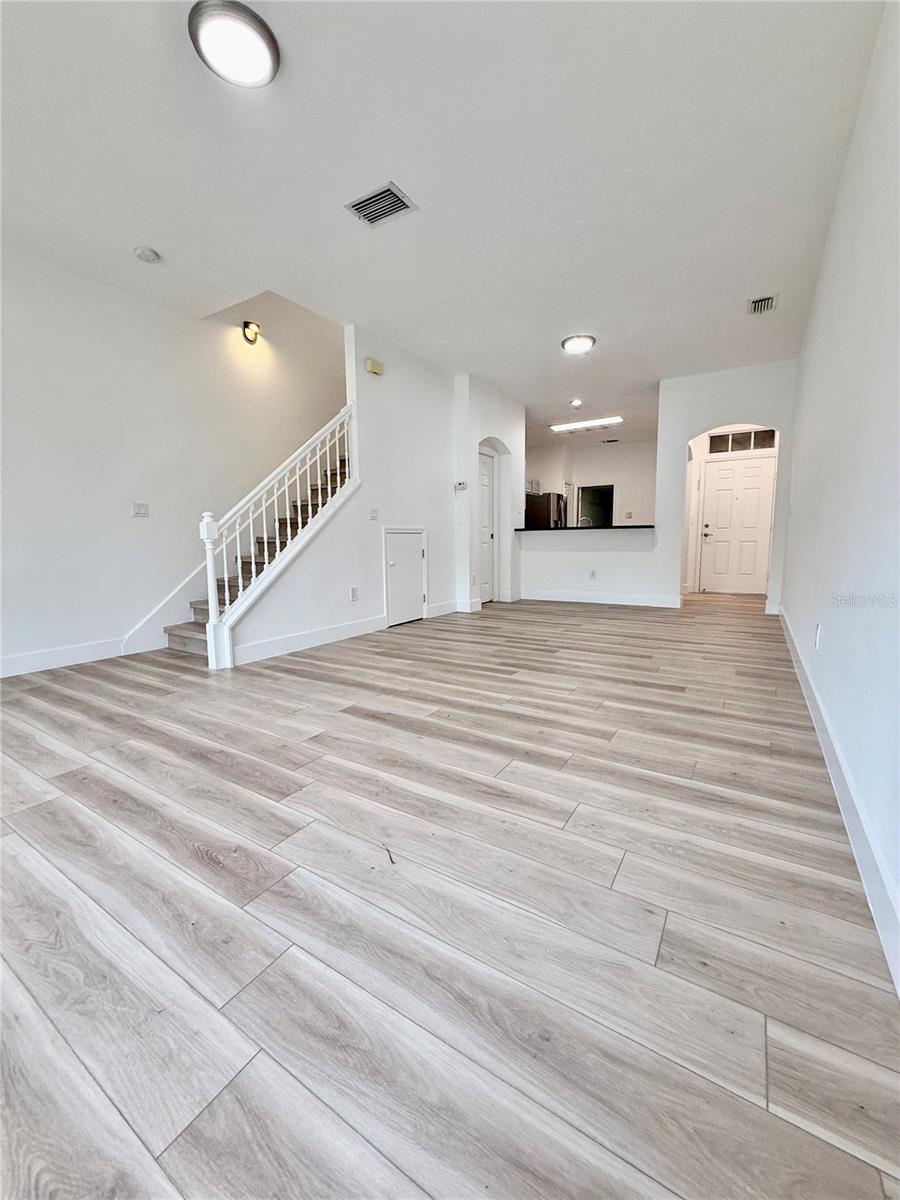 Image 34 of 82 For 18919 Duquesne Drive