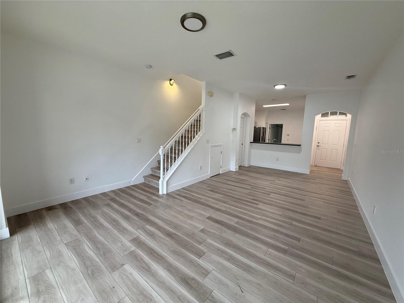 Image 45 of 82 For 18919 Duquesne Drive