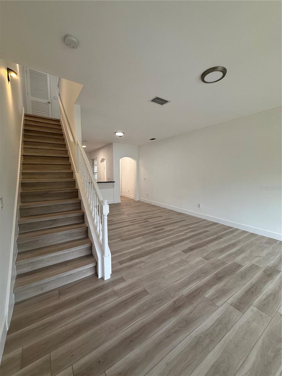 Image 46 of 82 For 18919 Duquesne Drive