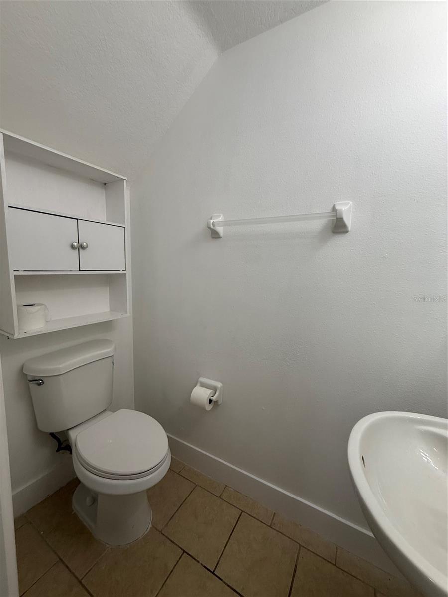 Image 48 of 82 For 18919 Duquesne Drive