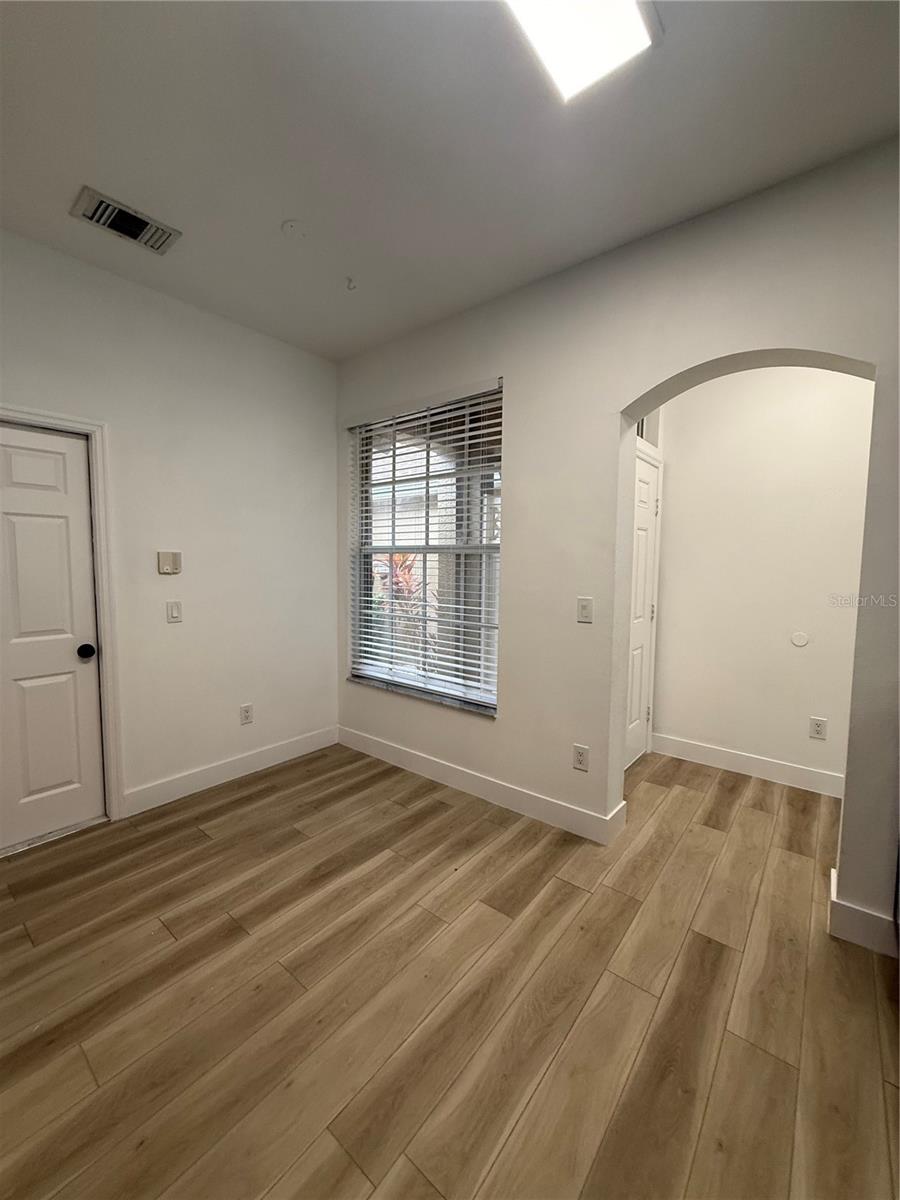 Image 58 of 82 For 18919 Duquesne Drive