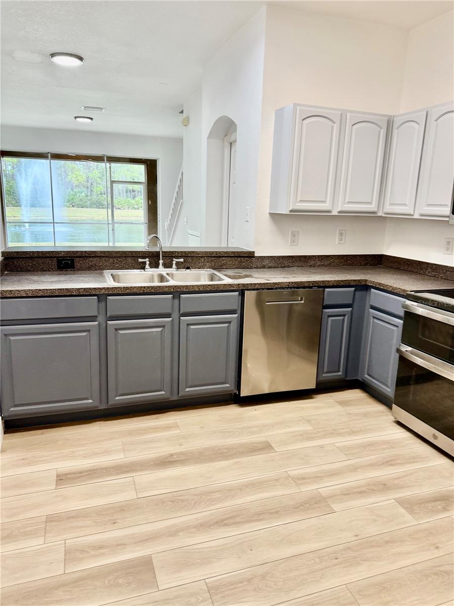 Image 67 of 82 For 18919 Duquesne Drive