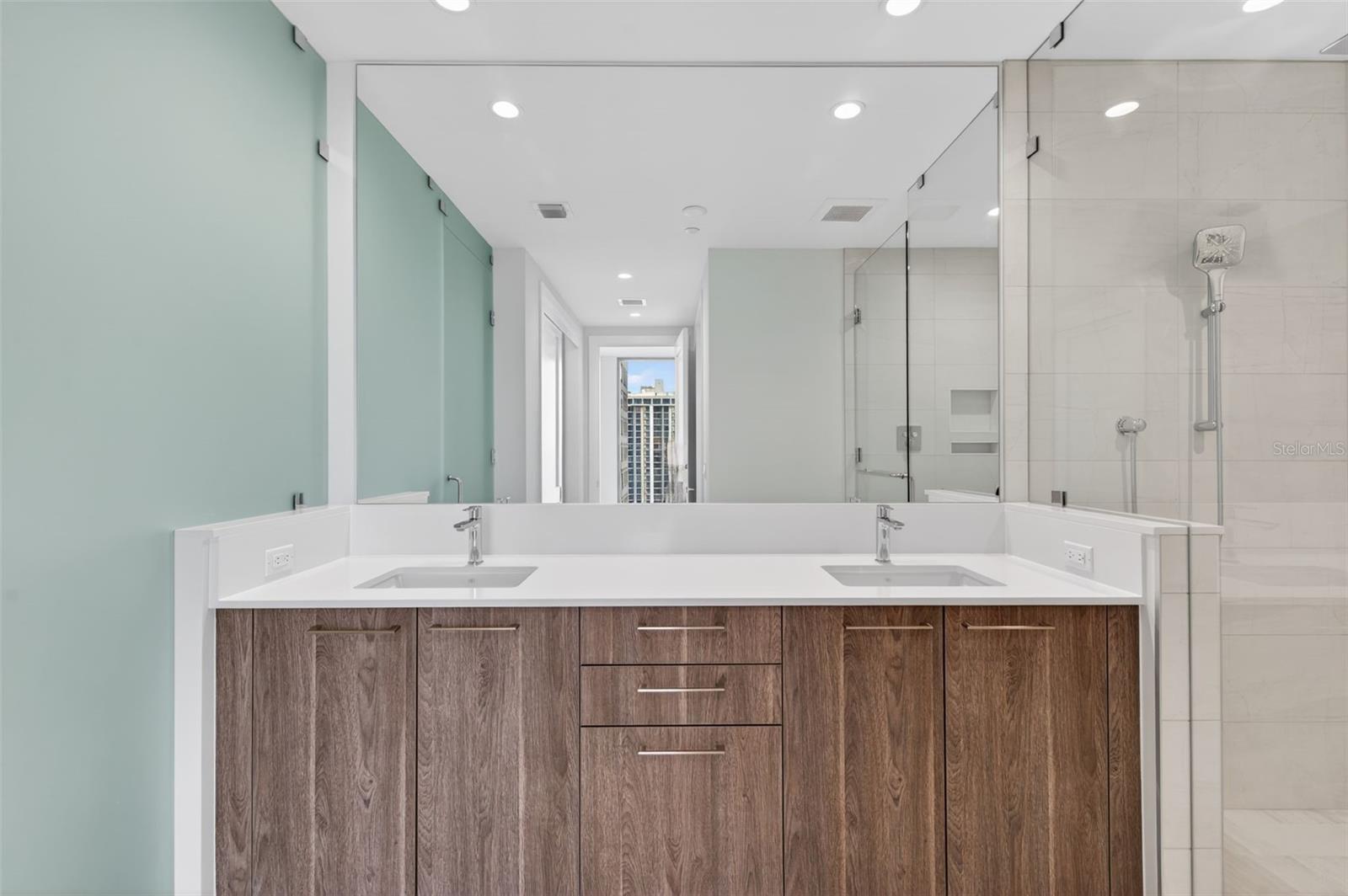 Image 25 of 72 For 275 1st Avenue 1903