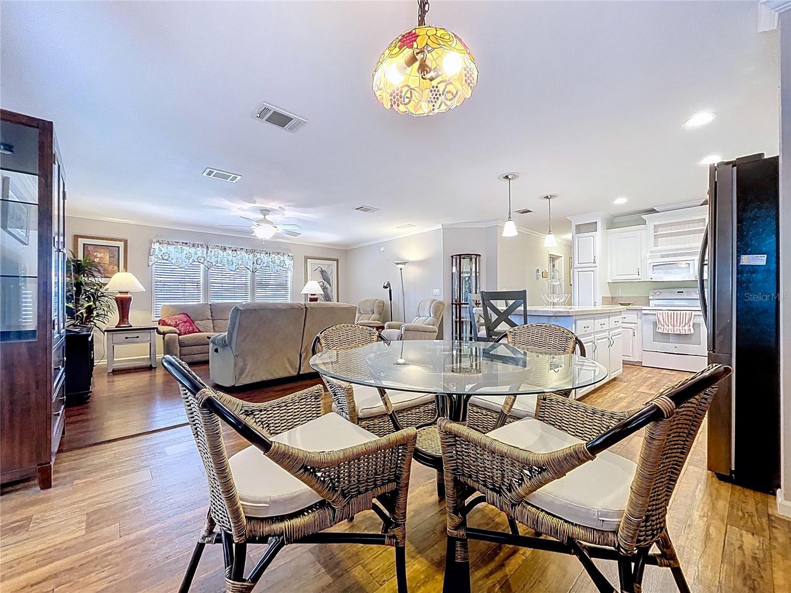 Image 11 of 30 For 604 49th E Avenue E