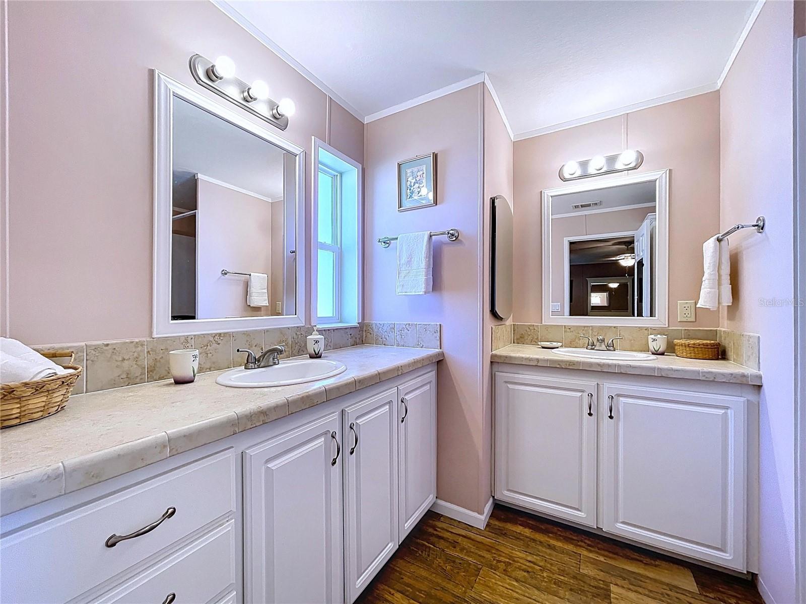 Image 13 of 30 For 604 49th E Avenue E