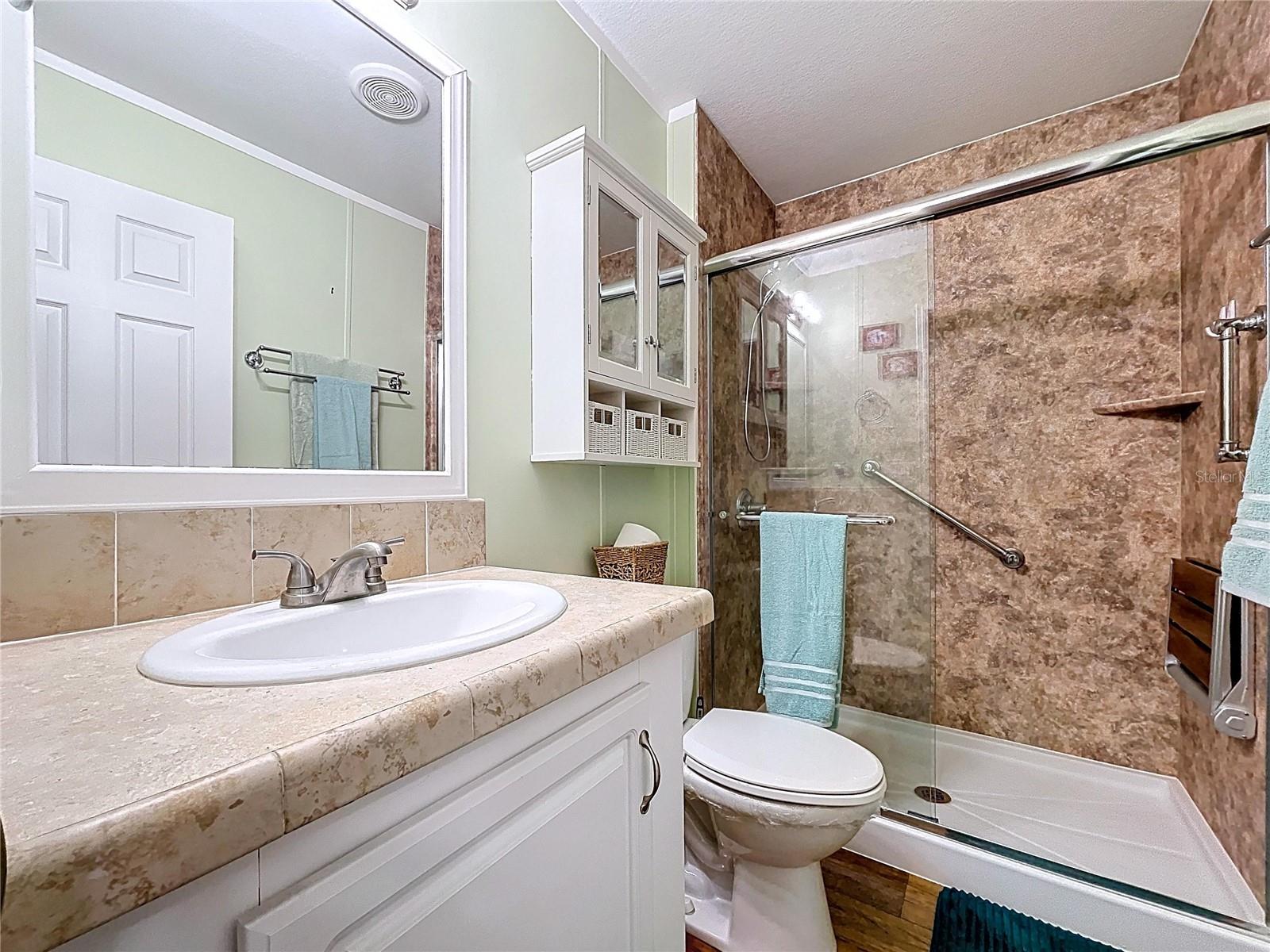 Image 16 of 30 For 604 49th E Avenue E