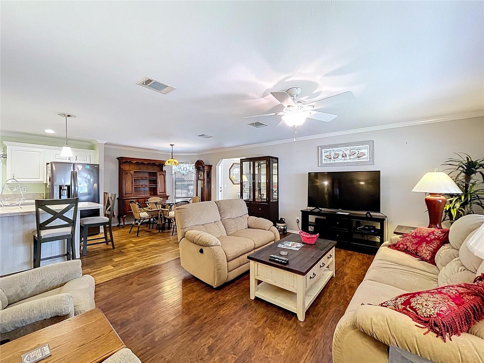 Image 8 of 30 For 604 49th E Avenue E