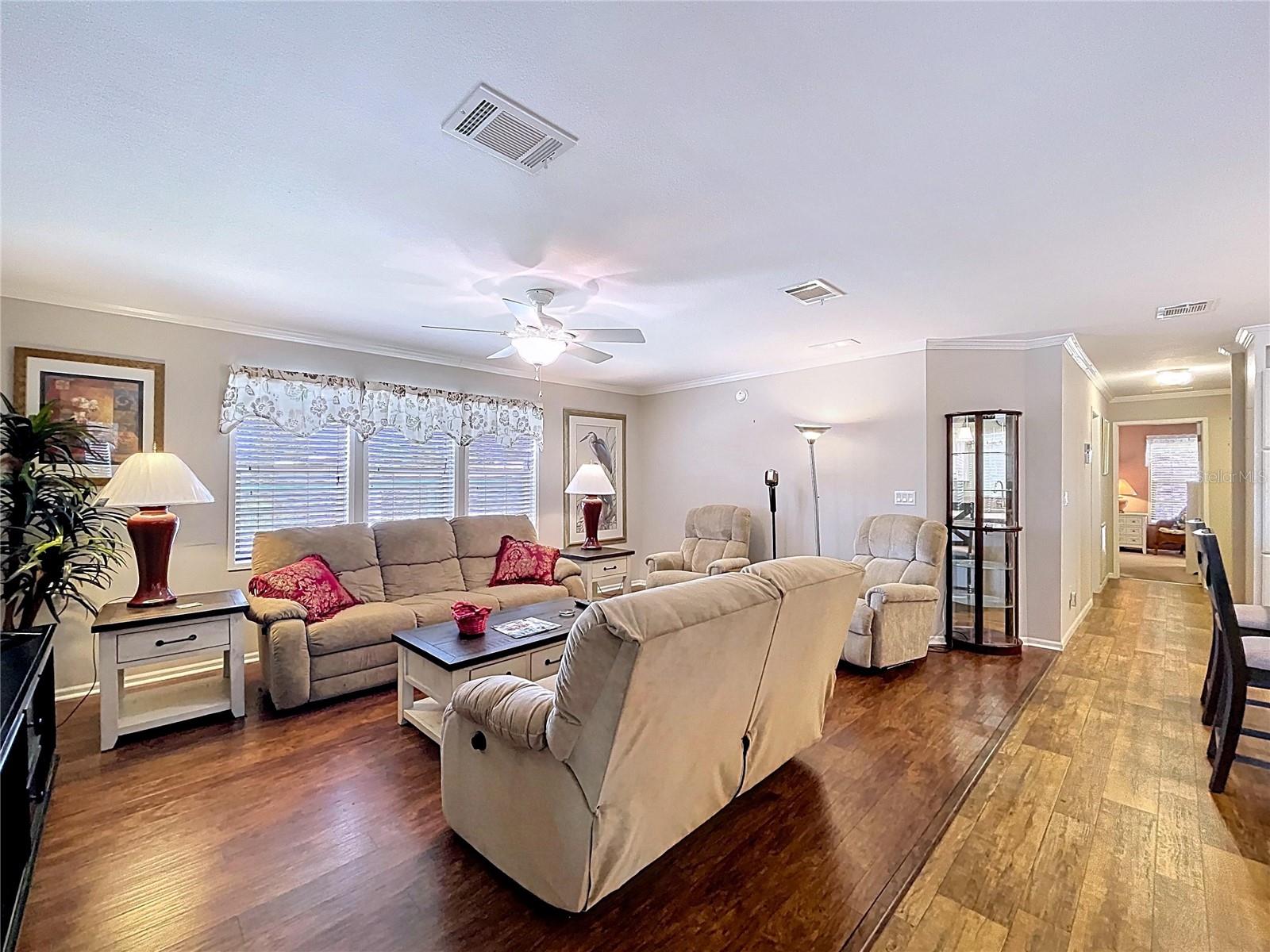 Image 9 of 30 For 604 49th E Avenue E