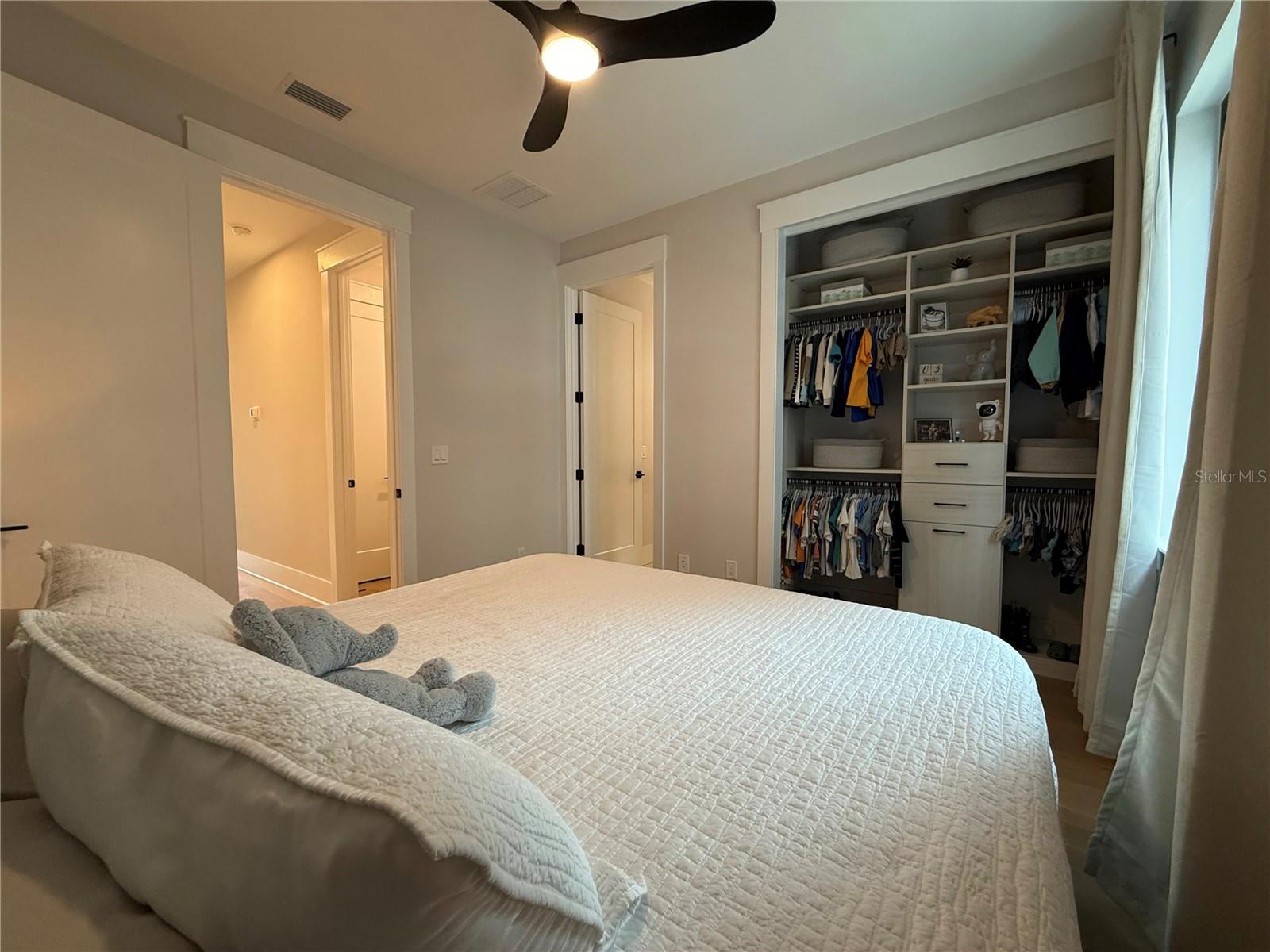 Image 14 of 24 For 233 8th Street N