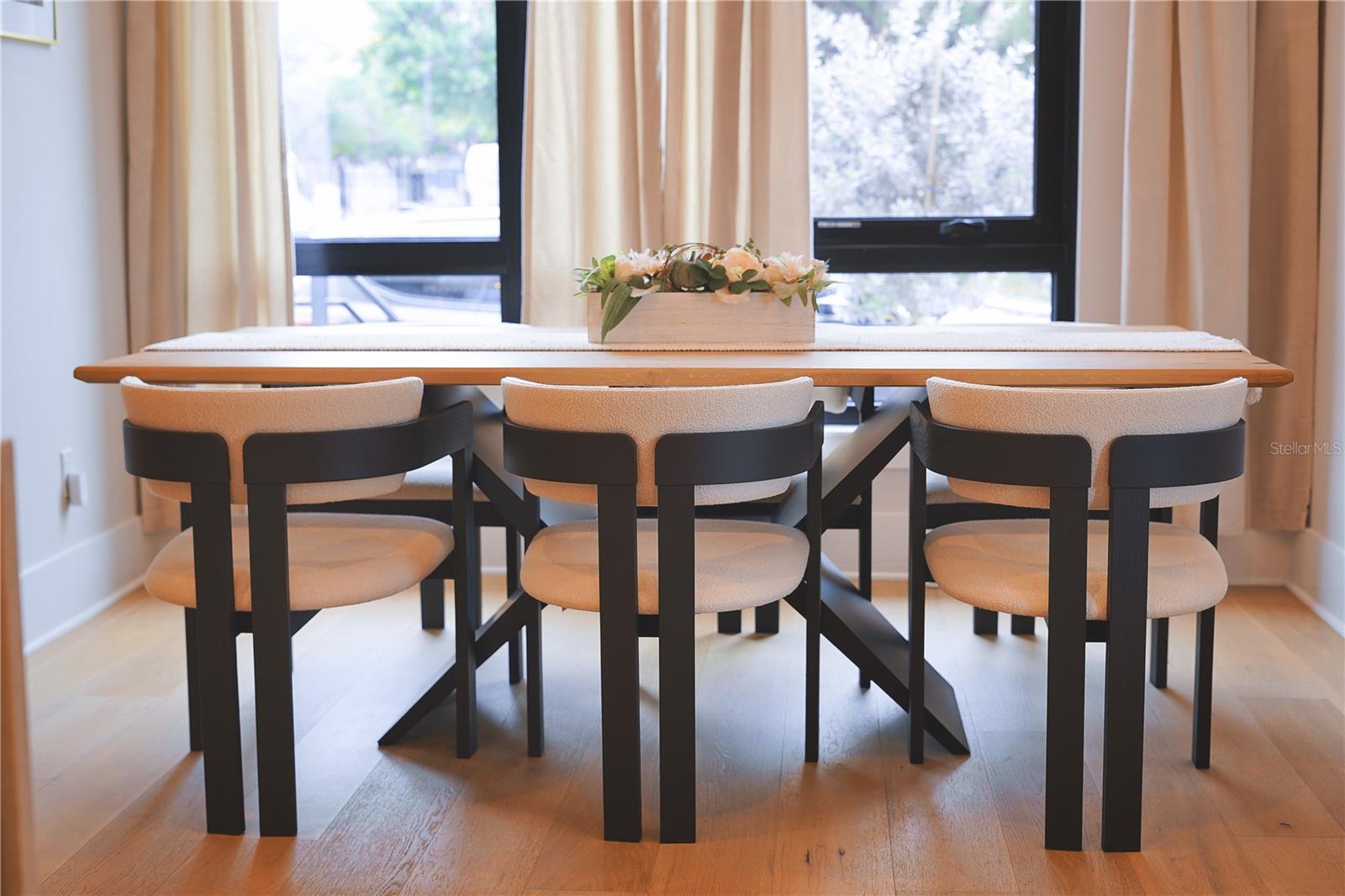 Image 8 of 24 For 233 8th Street N