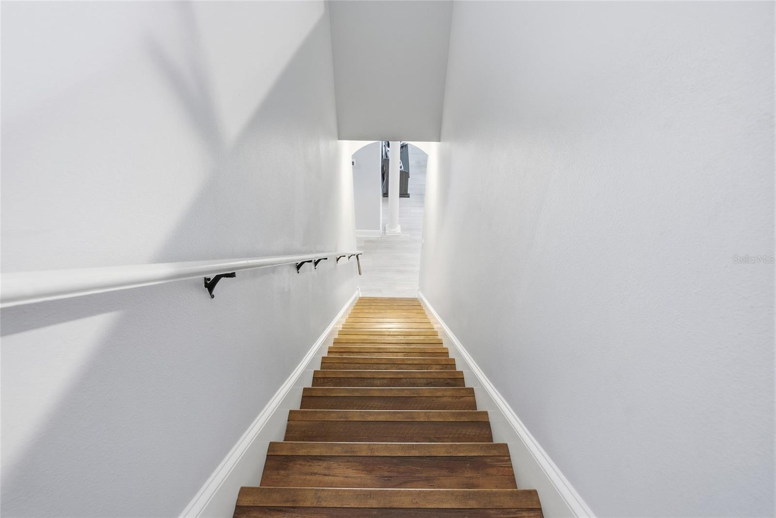 Image 19 of 47 For 8145 Lagerfeld Drive