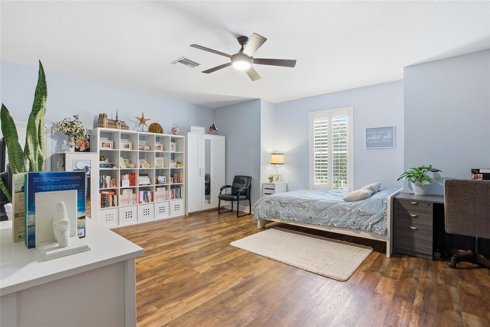 Image 29 of 47 For 8145 Lagerfeld Drive