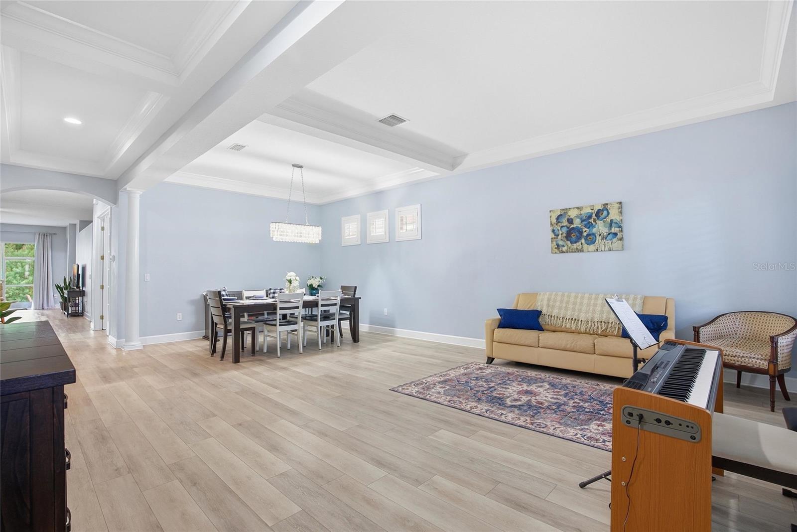 Image 6 of 47 For 8145 Lagerfeld Drive