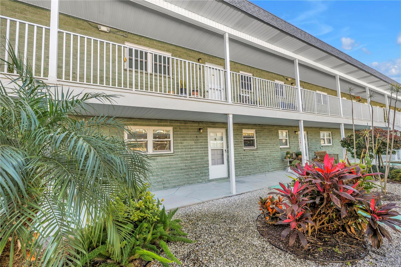 Details for 5287 81st Street N 5, ST PETERSBURG, FL 33709