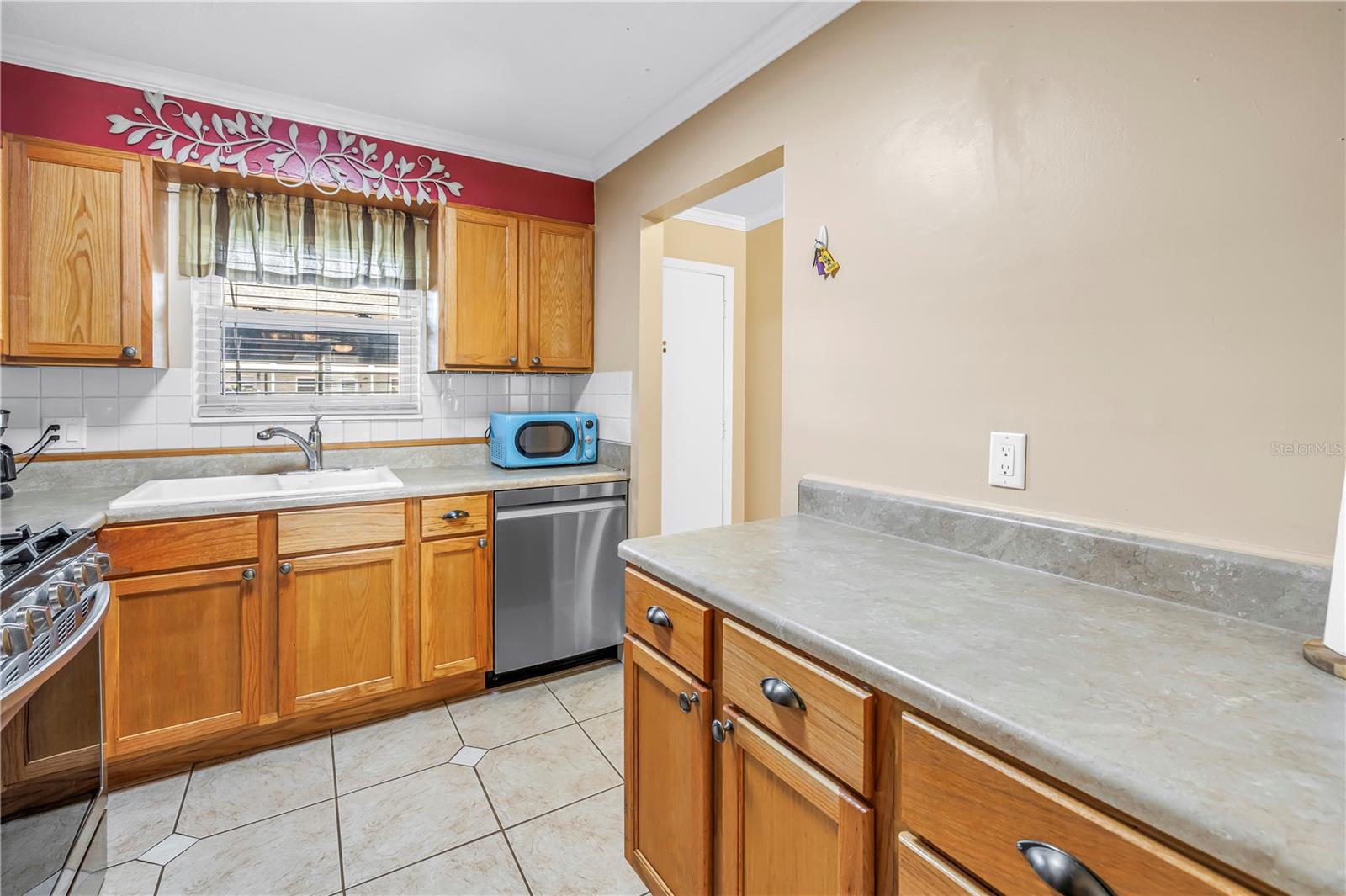 Image 15 of 45 For 5287 81st Street N 5