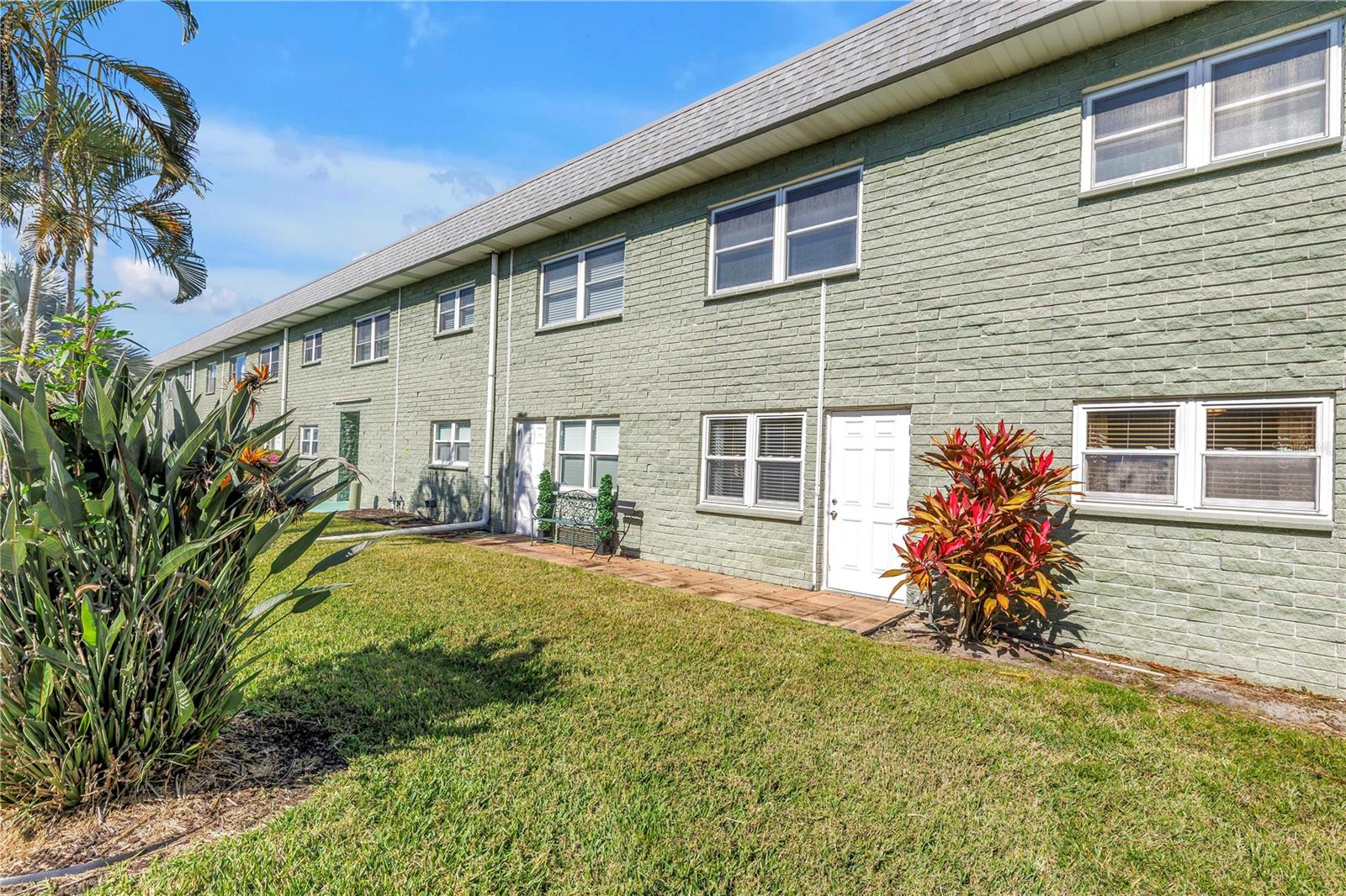 Image 33 of 45 For 5287 81st Street N 5