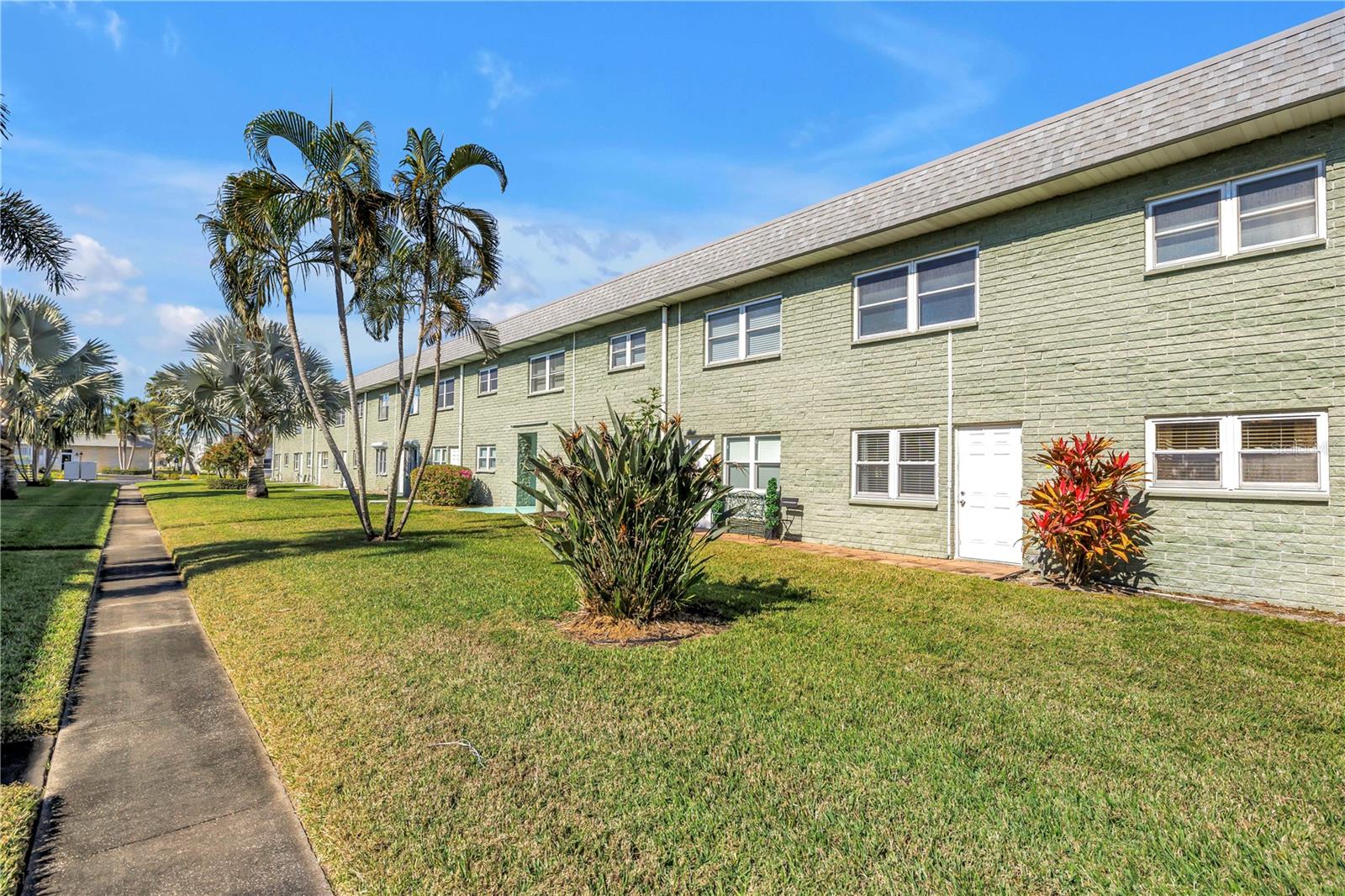 Image 34 of 45 For 5287 81st Street N 5