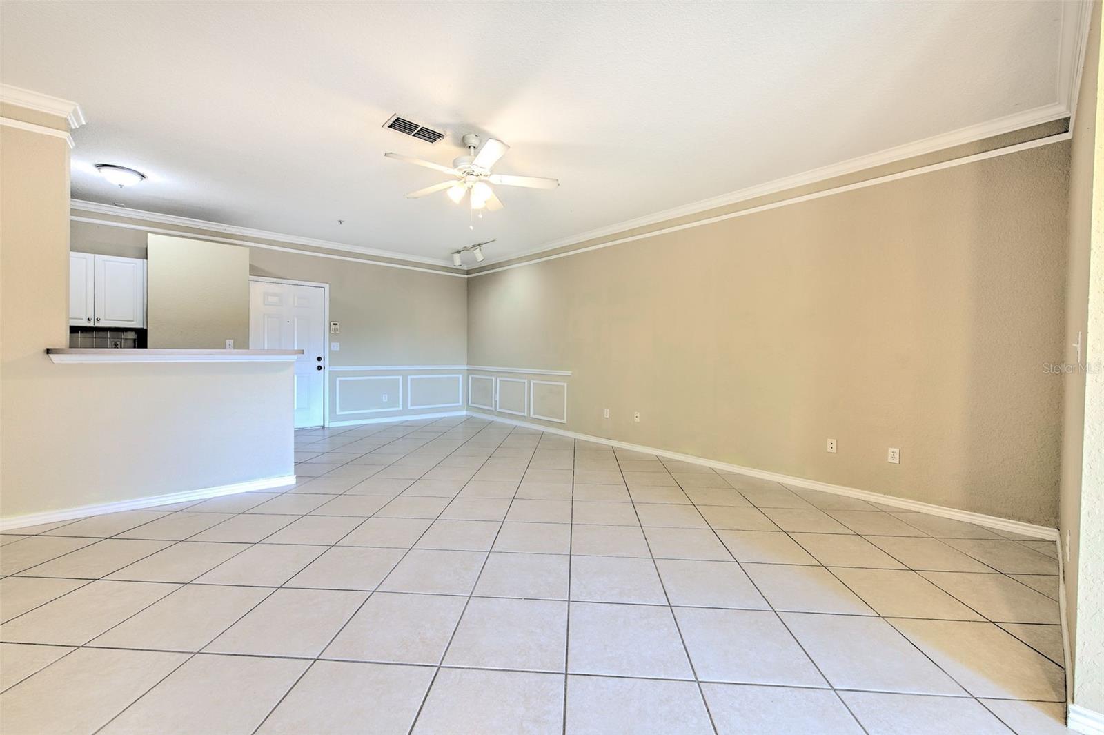 Image 12 of 39 For 4323 Bayside Village Drive 319