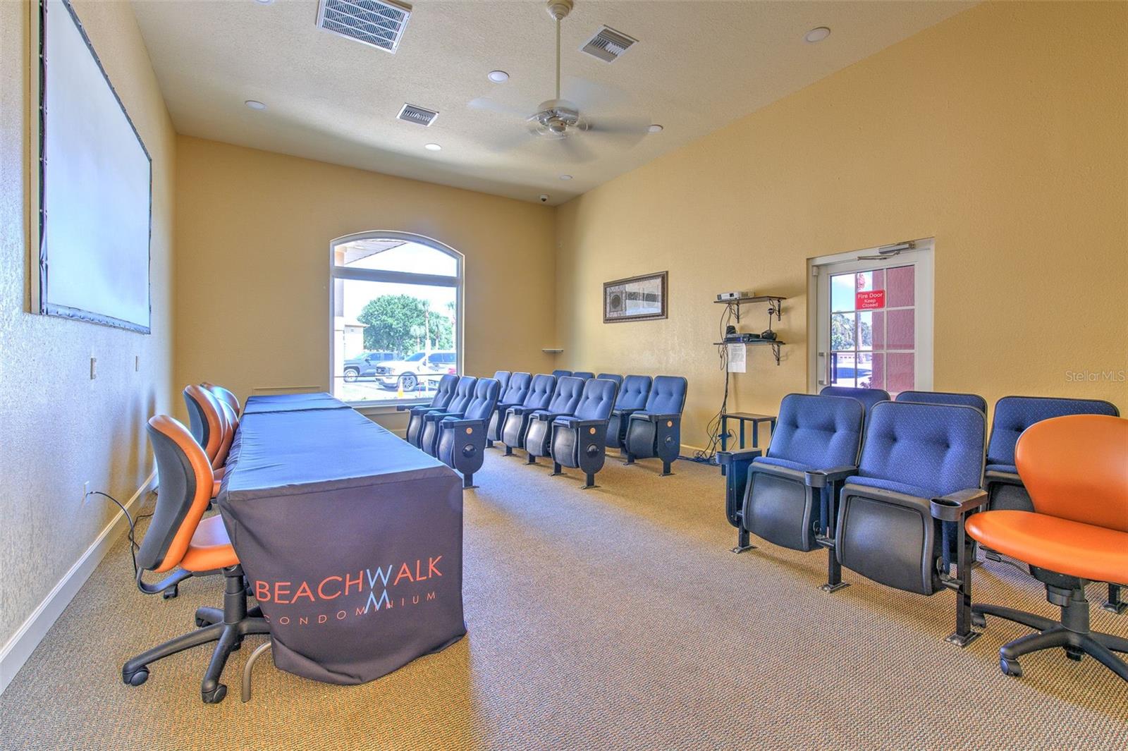 Image 27 of 39 For 4323 Bayside Village Drive 319